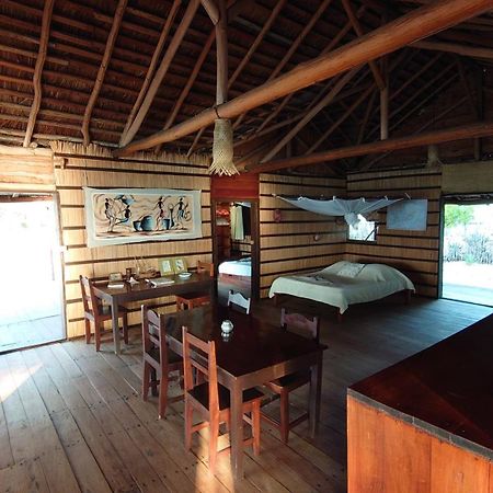 Ecolodge Du Menabe Belo ภายนอก รูปภาพ
