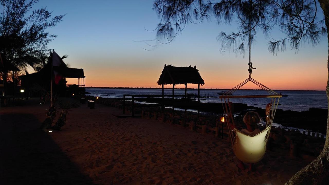 Ecolodge Du Menabe Belo ภายนอก รูปภาพ