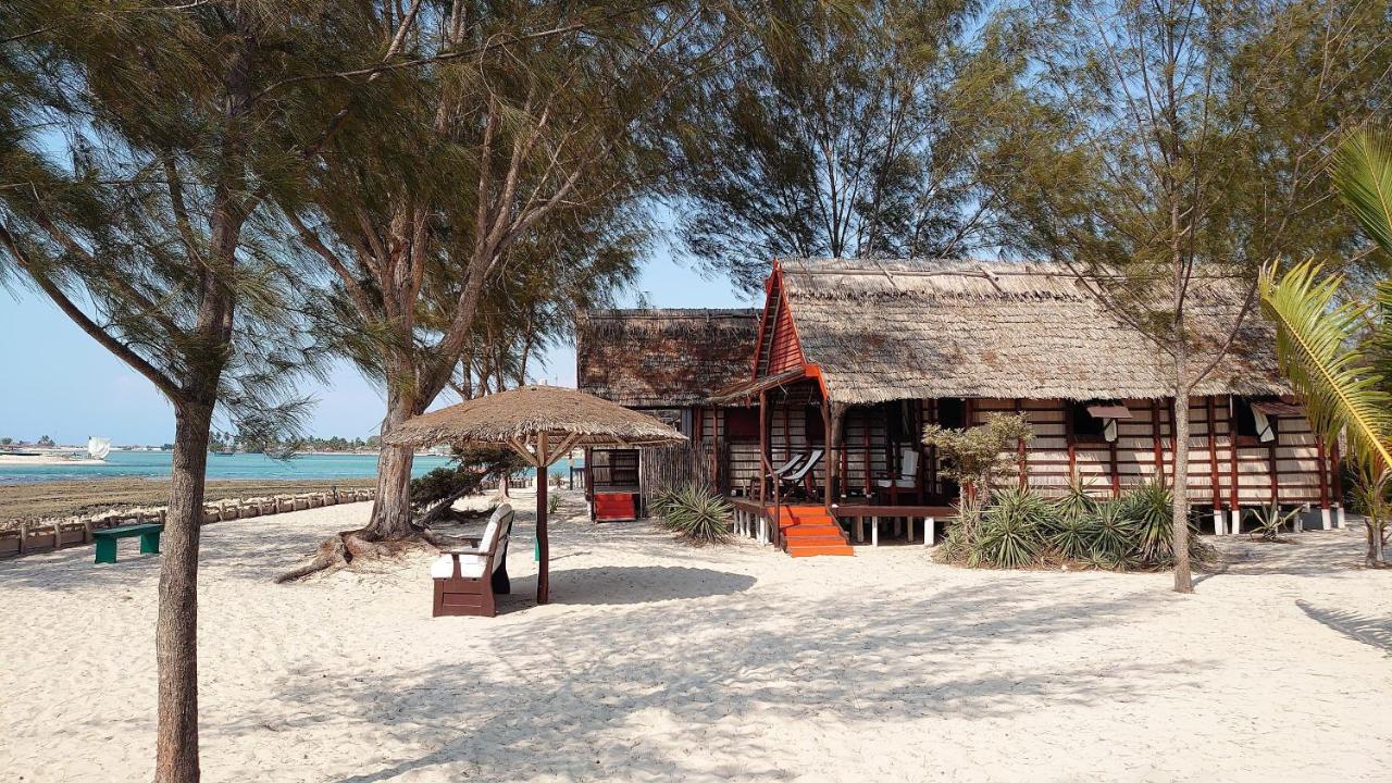Ecolodge Du Menabe Belo ภายนอก รูปภาพ