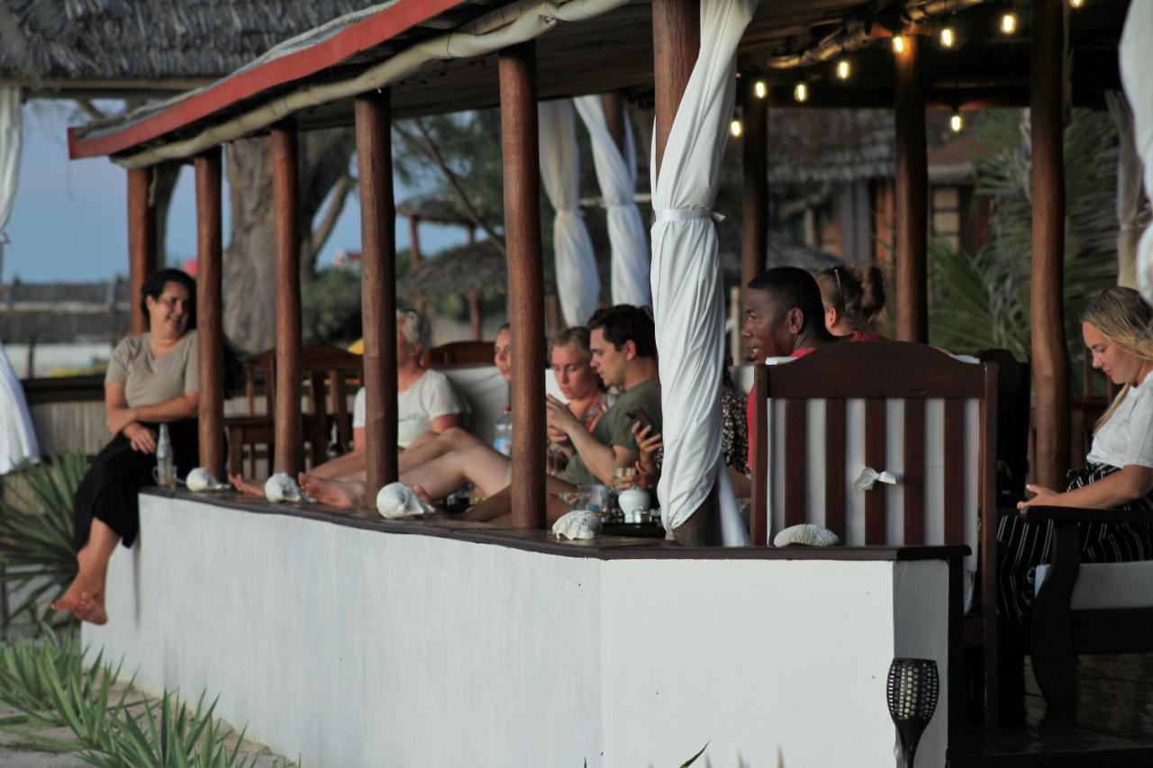 Ecolodge Du Menabe Belo ภายนอก รูปภาพ