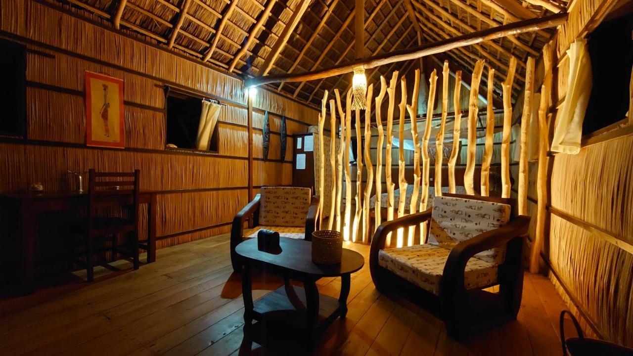 Ecolodge Du Menabe Belo ภายนอก รูปภาพ